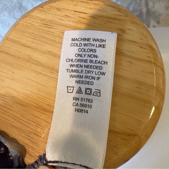 Maurices Aztec Tribal Floral Bohemian V-Neck Blouse Wmn’s Sz L - Picture 11 of 11